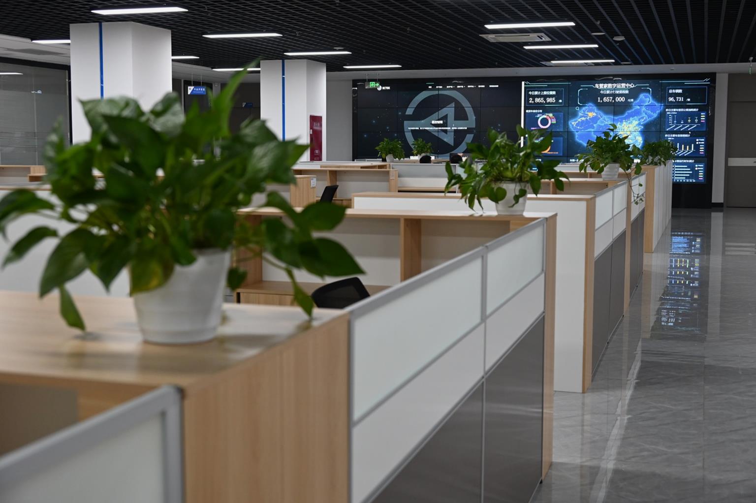 Engineering and customer support workspace